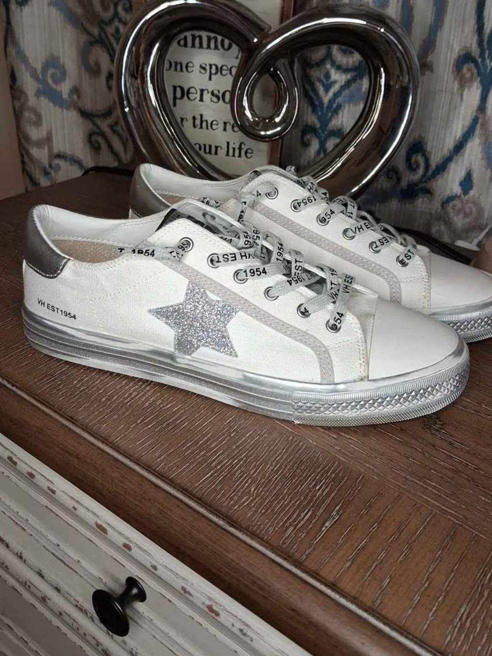 Vintage Havana White and Silver Star Lace-Up Sneakers NEW